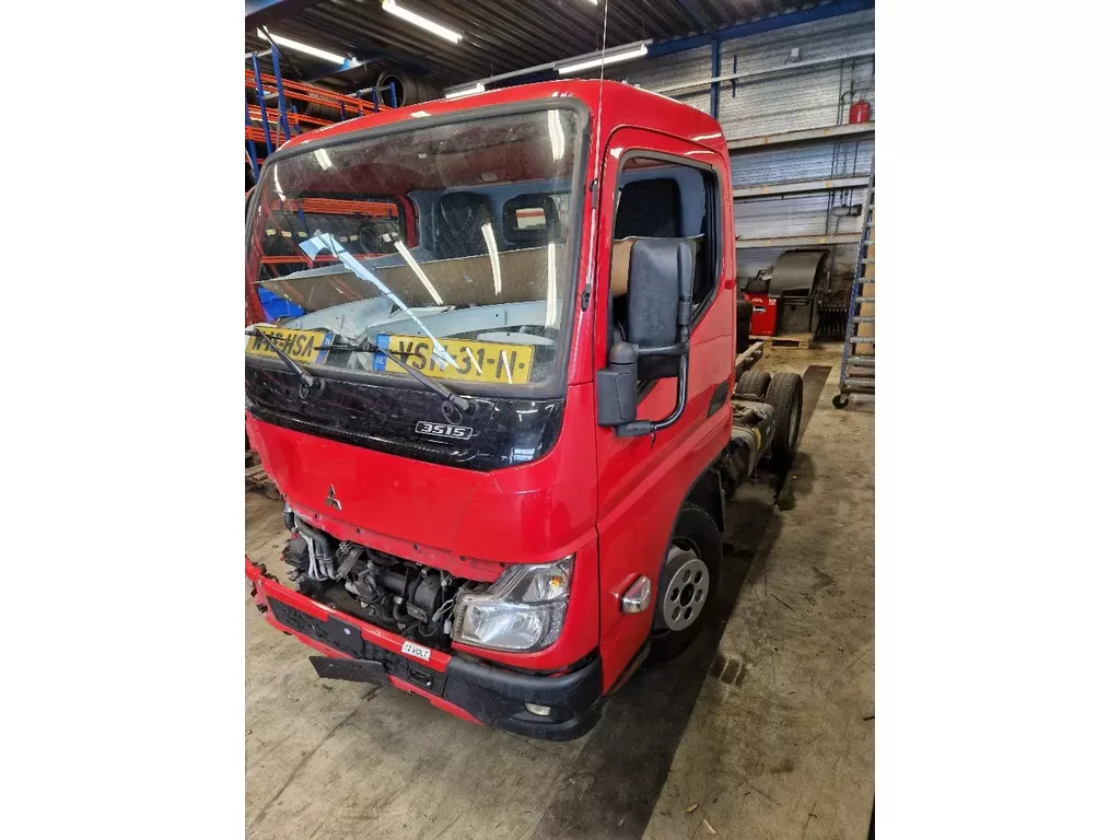 FUSO Canter 3S13 / MT / 250 Schade chassis Euro-6 2022