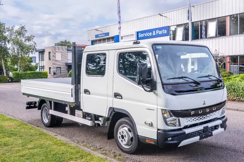 FUSO Canter 3C15 / MT / 340 Dubbel cabine 6 persoons Open laadbak BPM vrij !
